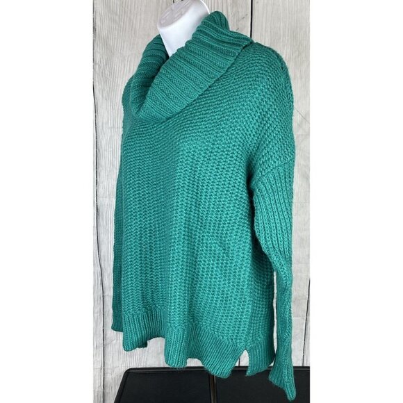 NWT JCP Womens Medium Long Sleeve Sweater Green Shimmer Threads Cowl Neck - Picture 2 of 7